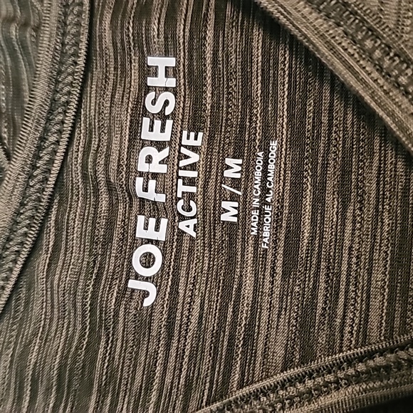 Joe Fresh Active Wear Tee - Picture 2 of 3